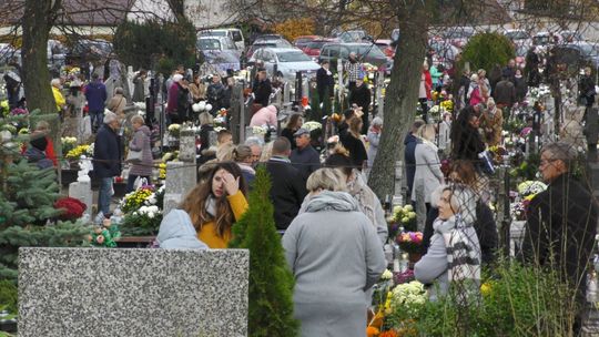 1 listopada na kościerskim cmentarzu