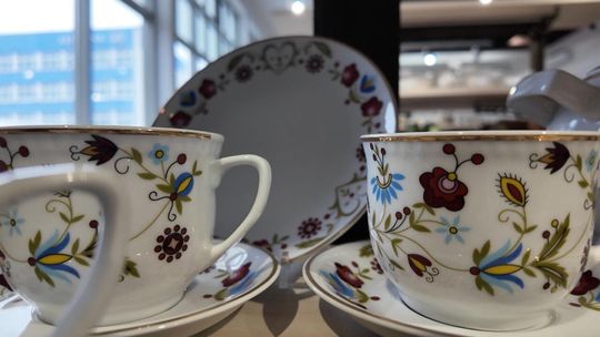 50 lat kaszubskiej porcelany z „Lubiany” – niezwykła wystawa i warsztaty