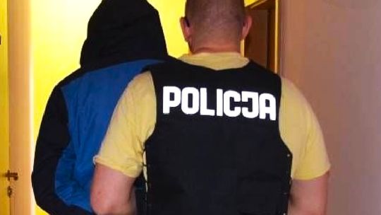 50-latek pobił kolegę i zdemolował mieszkanie – grozi mu 5 lat więzienia!