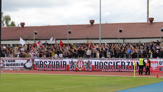 80-lecie Kaszubii w Kościerzynie: mecz legend, strefa kibica i serdeczne podziękowania dla partnerów
