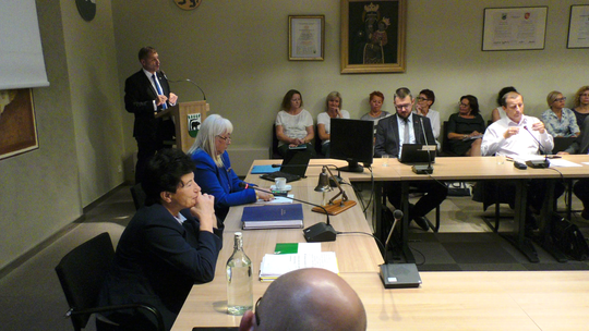 Burza na sesji. Nauczyciele nie chcą zmiany dyrektora