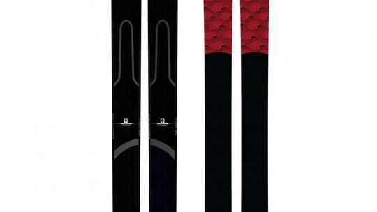 Chcesz wybrać narciarski freeride? Narty kupisz także on-line!