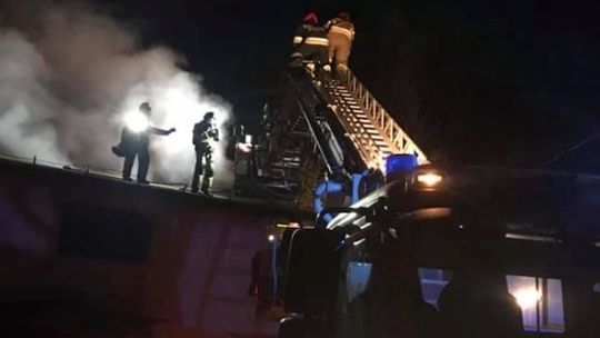 Duży pożar w Szarlocie