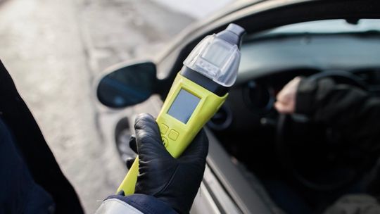 Dwóch pijanych kierowców zatrzymała policja