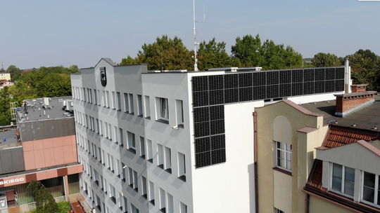 Ekologiczny prąd w kościerskim magistracie