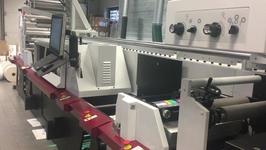 Etykiety peel off - jakie mają cechy charakterystyczne?