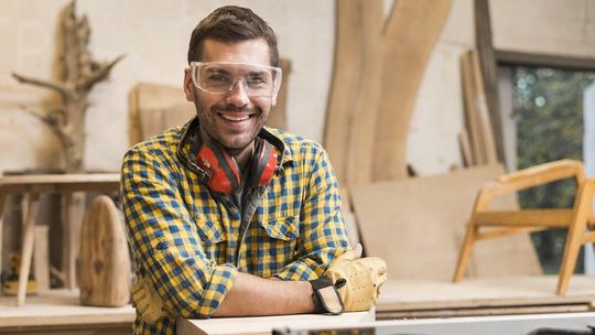 Jak działa wiertarka wielowrzecionowa? Przewodnik stolarski Jak działa wiertarka wielowrzecionowa? Przewodnik stolarski