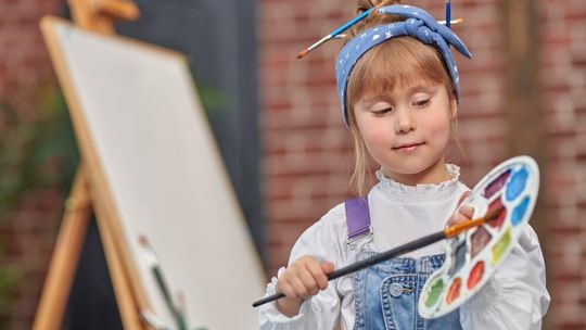 Jak zachęcić dziecko do tworzenia i eksperymentowania ze sztuką? Jak zachęcić dziecko do tworzenia i eksperymentowania ze sztuką?