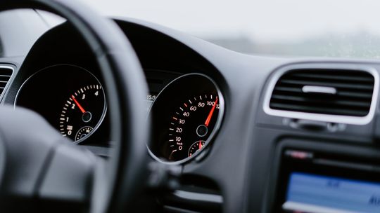 Jak zrezygnować z ubezpieczenia OC auta?