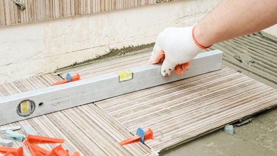 Klej przemysłowy – jak wybrać najlepszy?