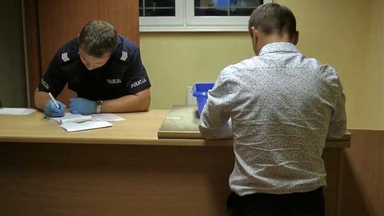 Kompletnie pijany kierowca wiózł dzieci z Kościerzyny do Łodzi