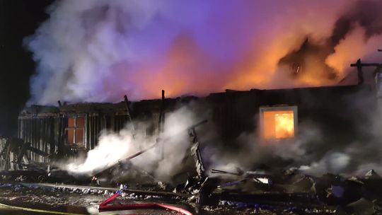 Konarzyny. Spłonął drewniany dom