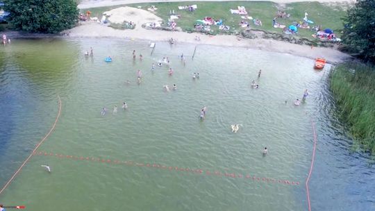 Koniec zakazu kąpieli! Dobrogoszcz i Wdzydze  bezpieczne dla plażowiczów