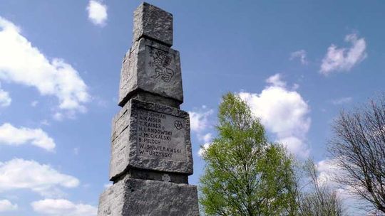 Korne. Harcerze zadbali o pomnik pamięci boju pod Łubianą