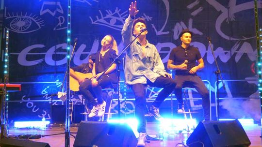 Kościerzyna. Dawid Kwiatkowski przyciągnął tłumy fanek. Zobacz film i zdjęcia!