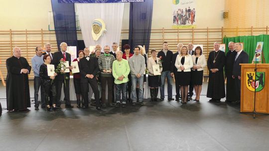 Kościerzyna. Medale im. Matki Teresy z Kalkuty. Wyróżniono zasłużonych