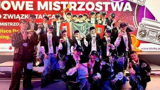 Kościerzyna podbija świat tańca! Formacja Rytm jedzie do Kalifornii i świętuje 30-lecie