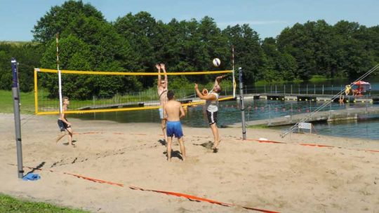 Kościerzyna. Turniej Siatkówki Plażowej nad Gałęźnym