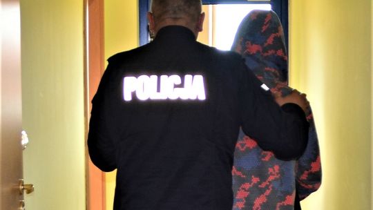 Kradł alkohol w sklepie. Jest już za kratkami