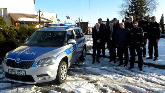 Liniewo: nowy radiowóz dla policji