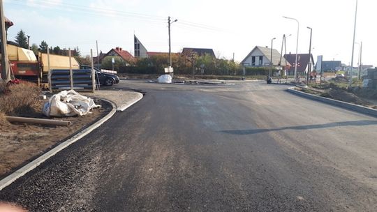 Łubiana. Rozbudowa ulic Kościerskiej i Kolejowej