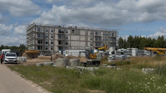 Marzenia o własnym kącie w Małym Klinczu ponownie odroczone. Widmo "katastrofy budowlanej" zamiast nowych mieszkań ?