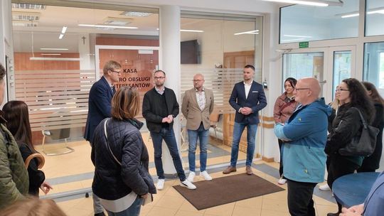 Miasta partnerskie w Kościerzynie – wspólna wystawa, zwiedzanie urzędu i lokalne atrakcje