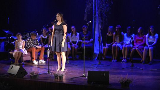 Młodzi artyści wystąpili na deskach kościerskiej sceny