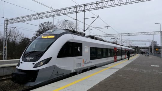 Modernizacja kolei Gdynia–Kościerzyna: sprawdź zmiany i nową siatkę przystanków autobusów