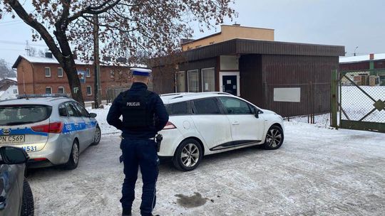 Nie odśnieżyła samochodu i spowodowała kolizję