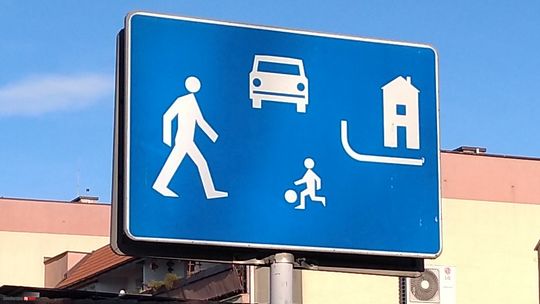 Nowe zasady jazdy w centrum Kościerzyny! Przejazd wokół Rynku znów możliwy!