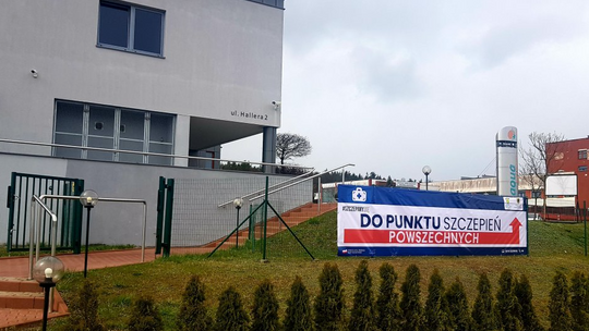 Od 30 kwietnia można telefonicznie rejestrować się na szczepienie w Aqua-Centrum