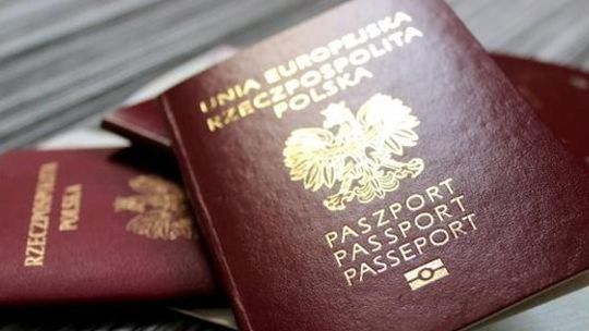 Od dzisiaj elektroniczne paszporty