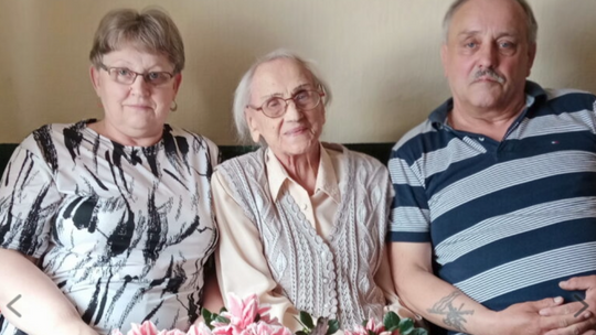 Pani Gertruda Muchowska – mieszkanka Wielkiego Klincza obchodziła 103. urodziny Pani Gertruda Muchowska – mieszkanka Wielkiego Klincza obchodziła 103. urodziny