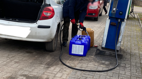 Panika na stacjach benzynowych