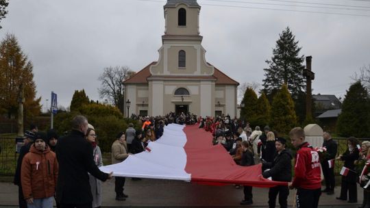 Patriotycznie i rodzinnie. Święto Niepodległości w Dziemianach