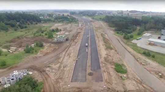 Pierwszy asfalt na obwodnicy