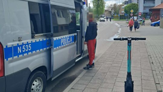 Pijany 17-latek na hulajnodze. Mandat 3100 zł