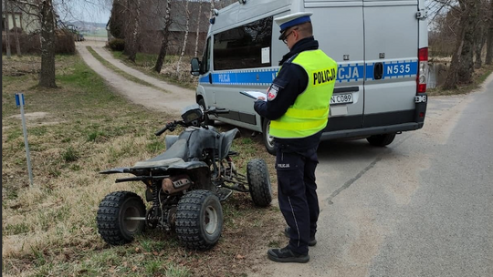 Pijany kierowca przygnieciony przez quada