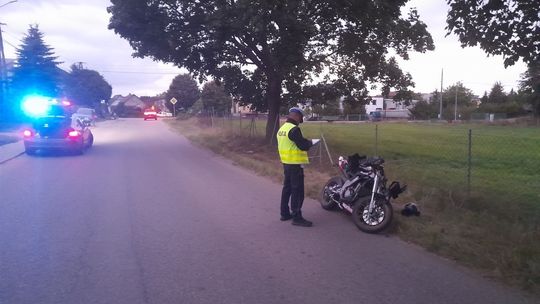 Pijany motocyklista wjechał w płot