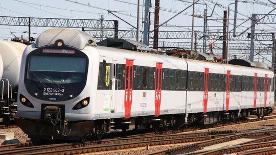 Pociągi elektryczne pojadą linią PKM. Mogłoby być ich więcej, ale…