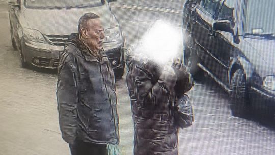 Policja poszukuje oszusta z Kościerzyny. Wyłudził pieniądze od 84-latki!