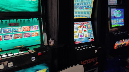 Policjanci zabezpieczyli nielegalne automaty