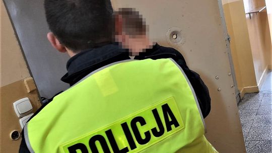 Policjanci zatrzymali 29-latka z narkotykami