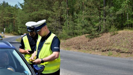 Policyjne działania na drogach powiatu