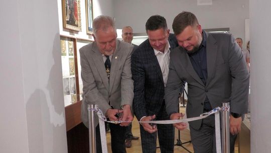 "Porcelana w kolorach Kaszub" - Niezwykła wystawa w kościerskim muzeum