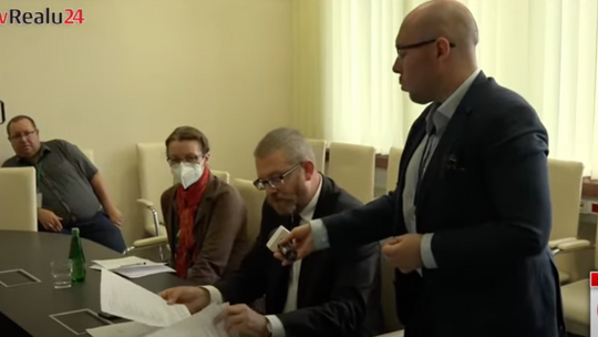 Poseł Braun, Pospieszalski i dr Ratkowska! Interwencja poselska ws. szczepienia dzieci w Polsce