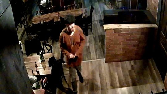 Poszukiwany sprawca kradzieży tablic rejestracyjnych w Kościerzynie!