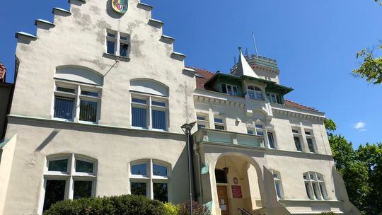 Powiat Kościerski. Plecaki ewakuacyjne trafią do szkół