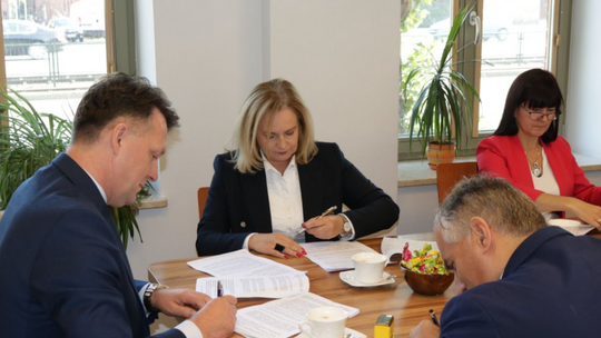 Powiat Kościerski pozyskał kolejne 400 tys. złotych Powiat Kościerski pozyskał kolejne 400 tys. złotych